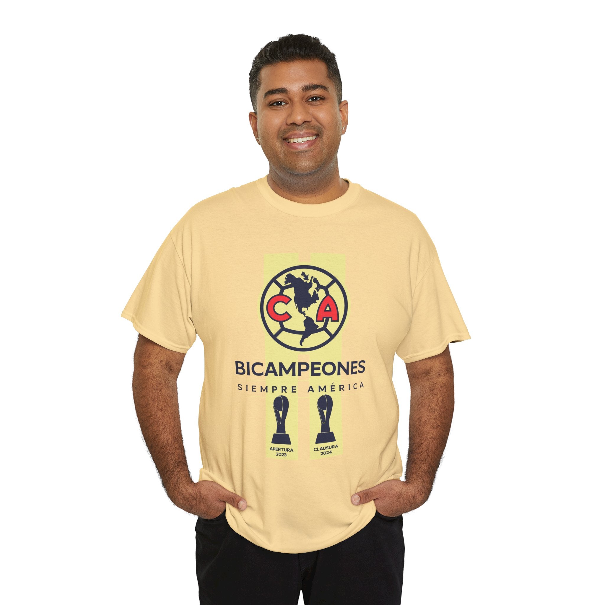 Club America Unisex Tee - Bicampeon Siempre America (Blanco y Amarillo)