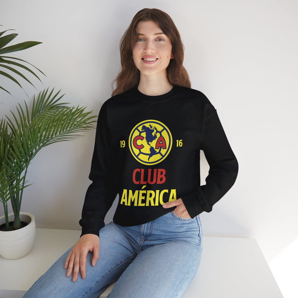 Club América Retro Unisex Sweatshirt – official Club América licensed merch (view 3)