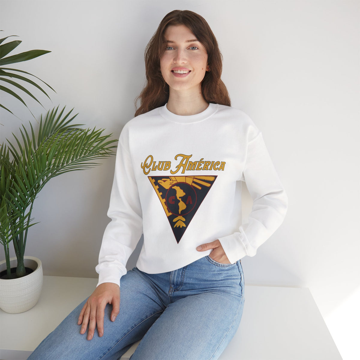 Club América Retro Unisex Sweatshirt – official Club América licensed merch (view 4)